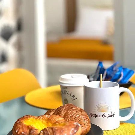 Maison Du Soleil 菲乌米奇诺